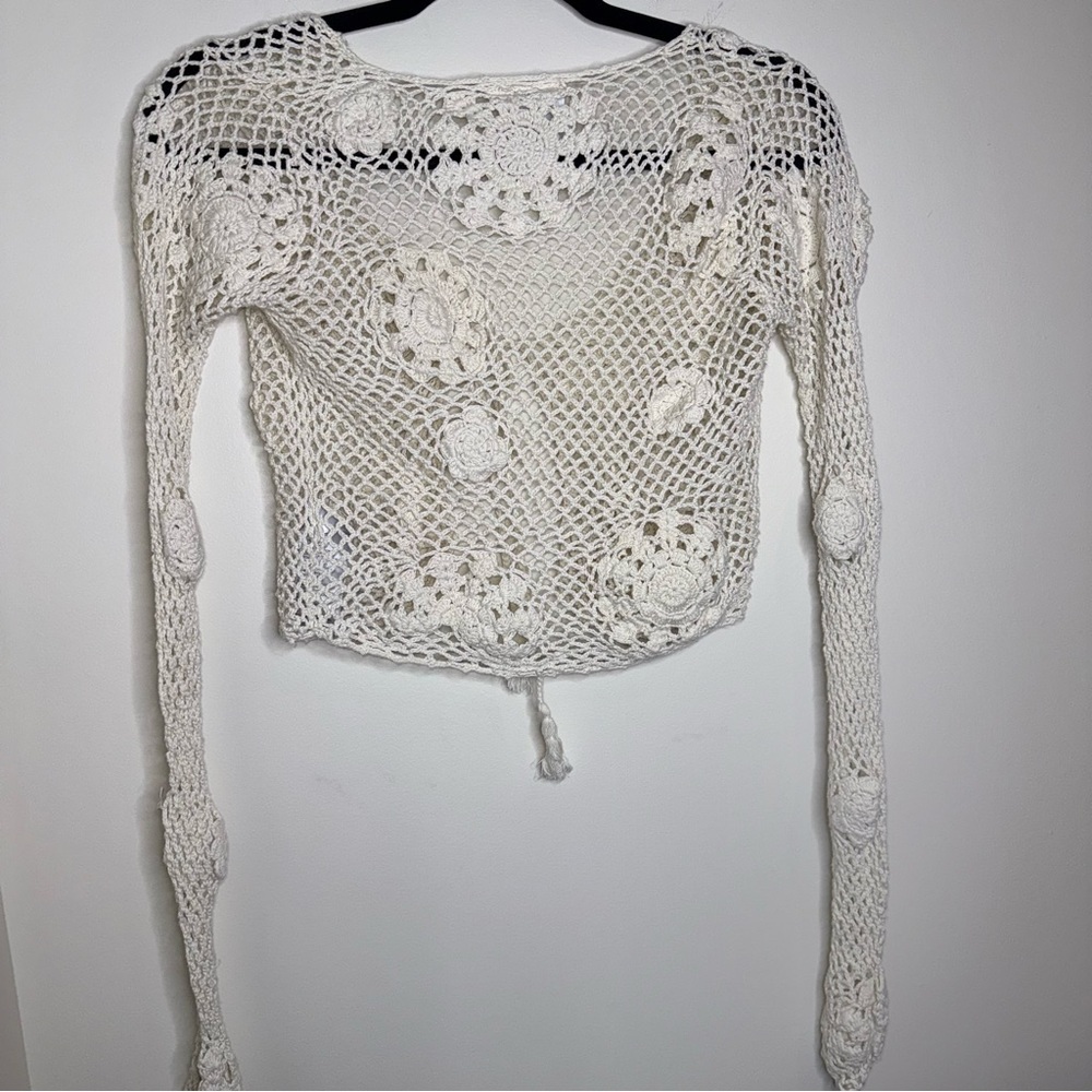 BDG Cream Crochet Floral Blouse - Picture 5 of 5